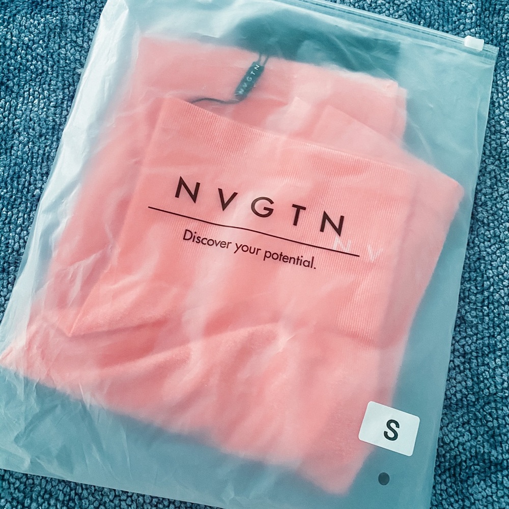 NVGTN Coral Seamless Leggings